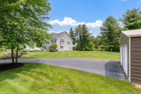 18 Clay Street Merrimack NH 03054