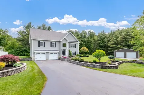 18 Clay Street Merrimack NH 03054