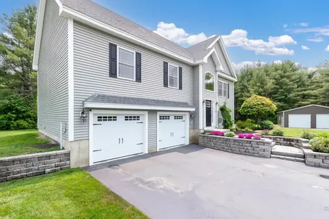 18 Clay Street Merrimack NH 03054
