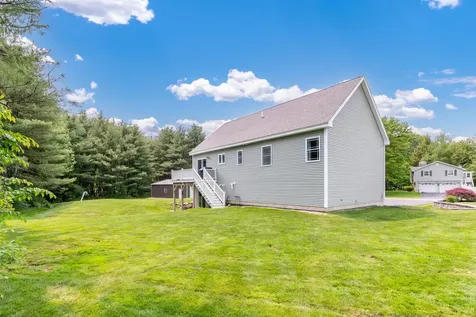 18 Clay Street Merrimack NH 03054