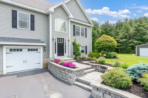 18 Clay Street Merrimack NH 03054
