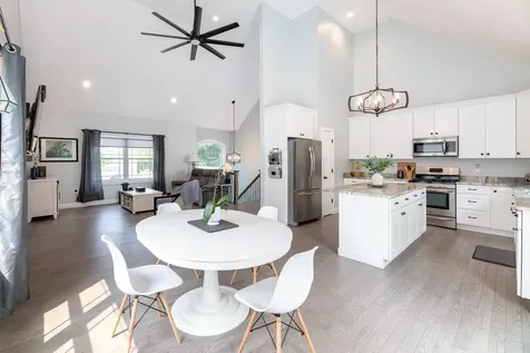 18 Clay Street Merrimack NH 03054