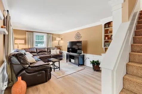 73 Linden Street Exeter NH 03833