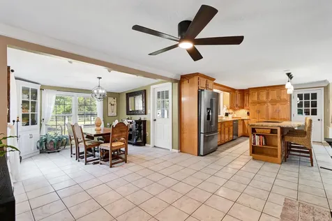 73 Linden Street Exeter NH 03833