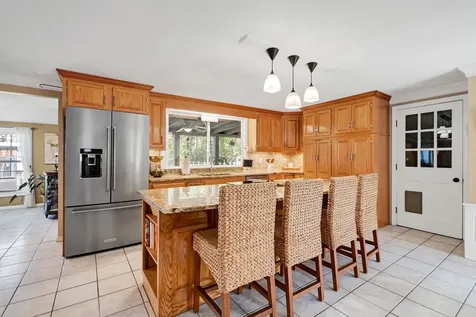 73 Linden Street Exeter NH 03833