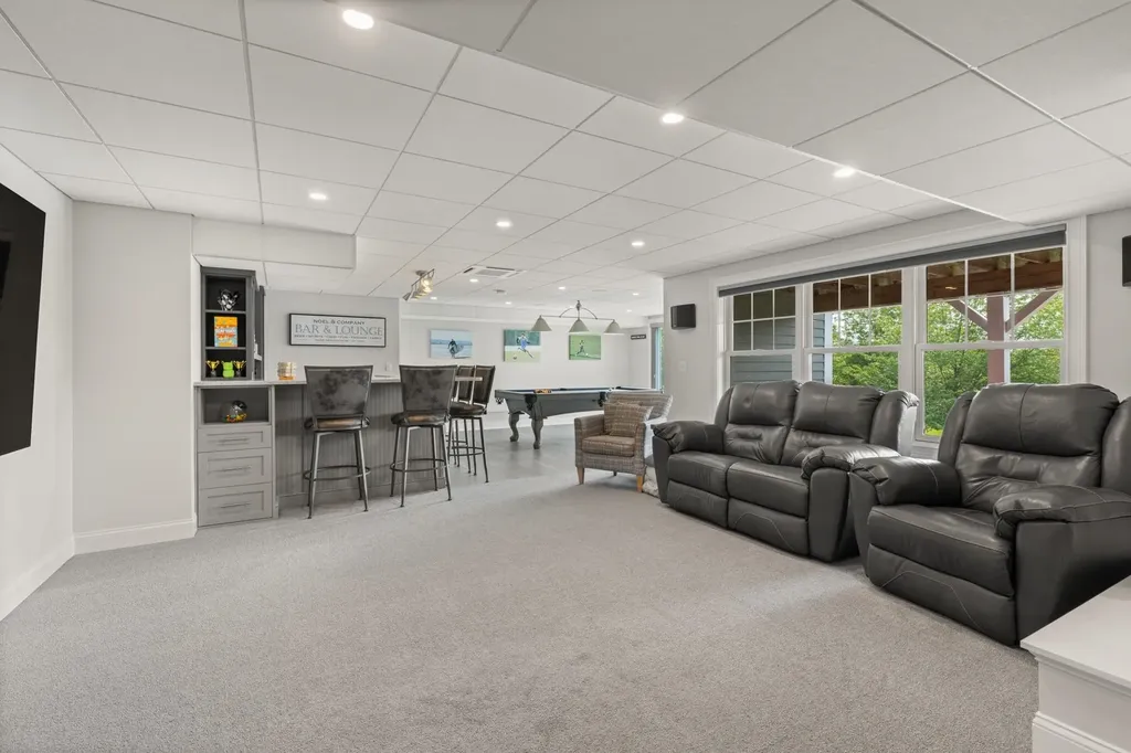 4 Winterberry Drive Dover NH 03820