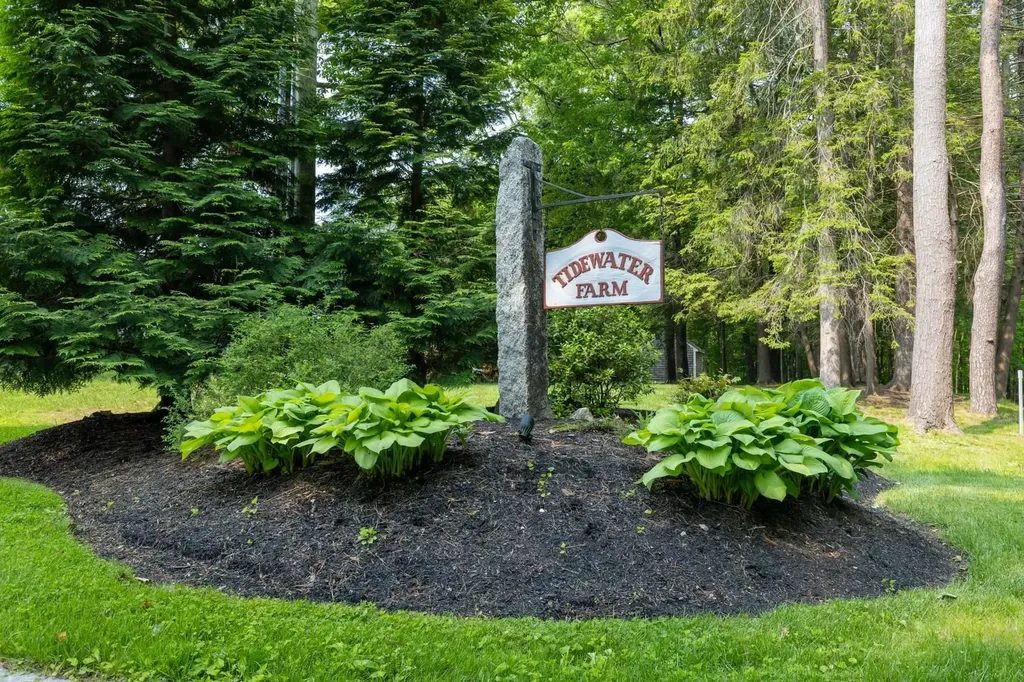 4 Winterberry Drive Dover NH 03820