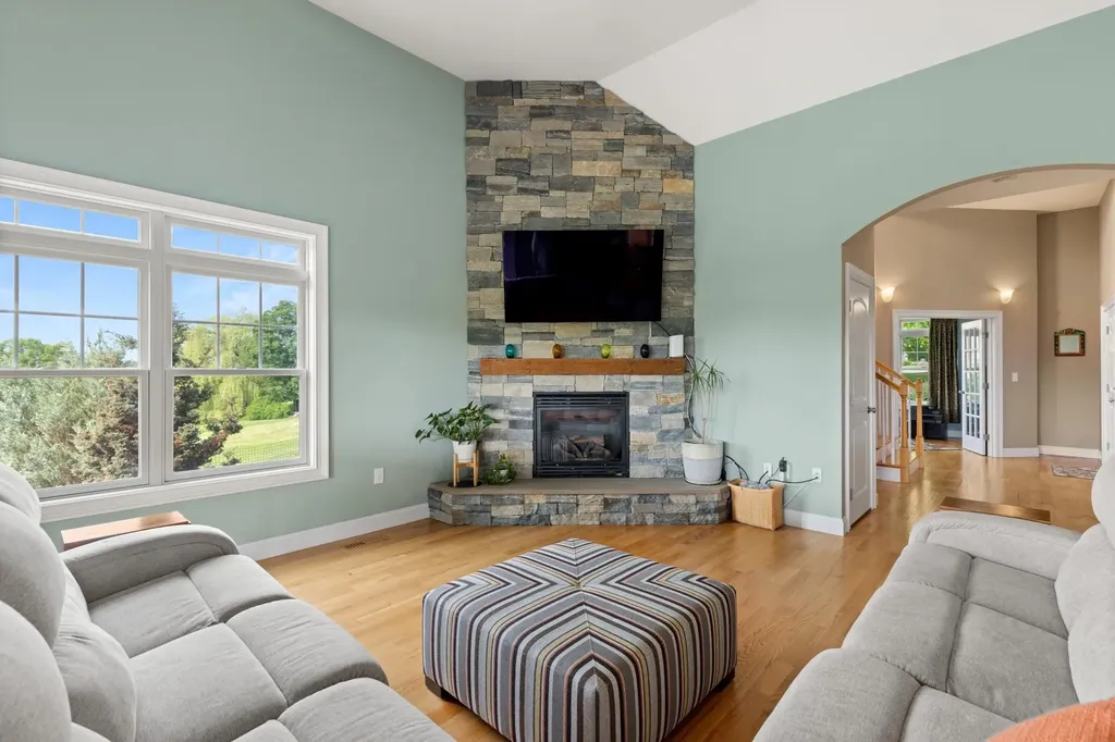 4 Winterberry Drive Dover NH 03820