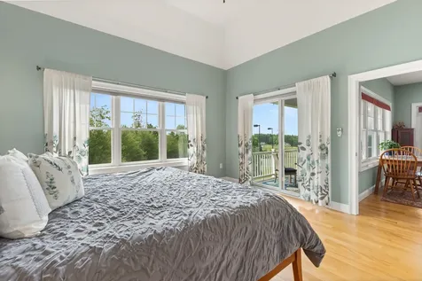 4 Winterberry Drive Dover NH 03820