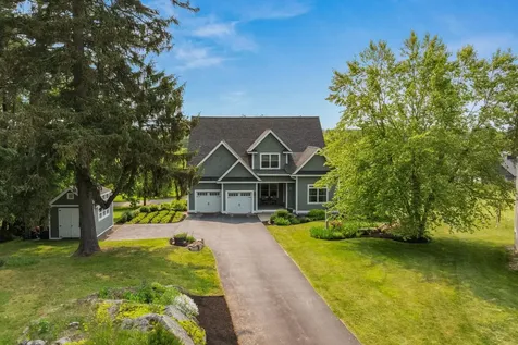 4 Winterberry Drive Dover NH 03820