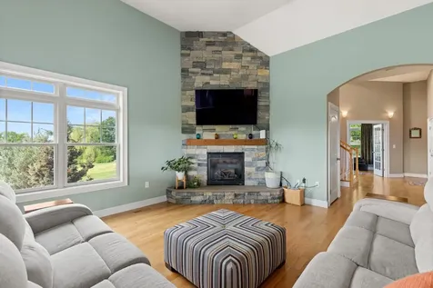 4 Winterberry Drive Dover NH 03820