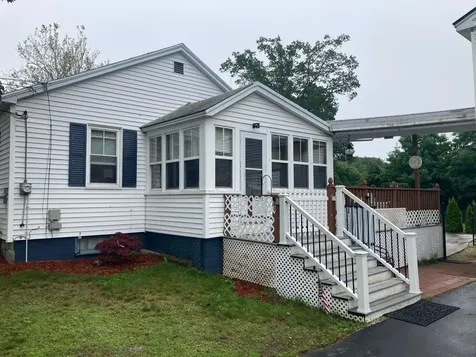 40 Railroad Avenue Seabrook NH 03874