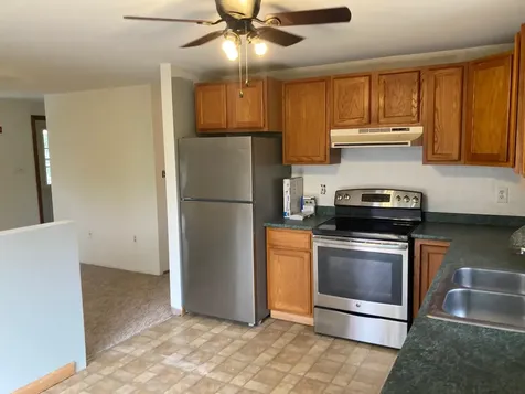 40 Railroad Avenue Seabrook NH 03874
