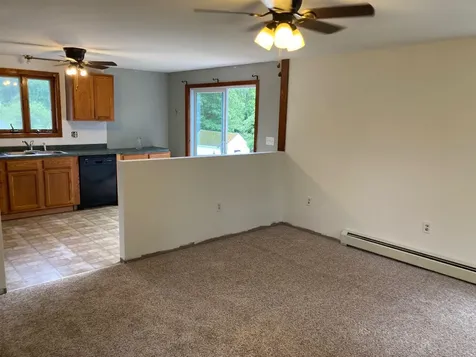 40 Railroad Avenue Seabrook NH 03874