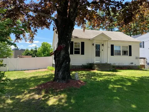 40 Railroad Avenue Seabrook NH 03874