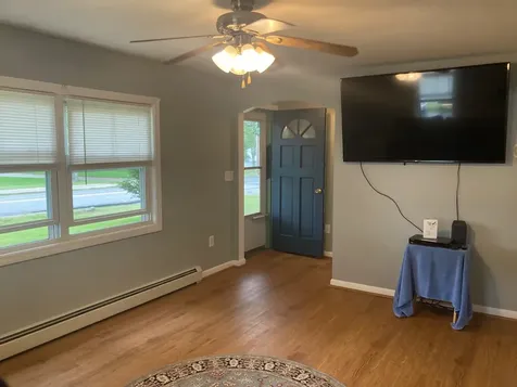 40 Railroad Avenue Seabrook NH 03874