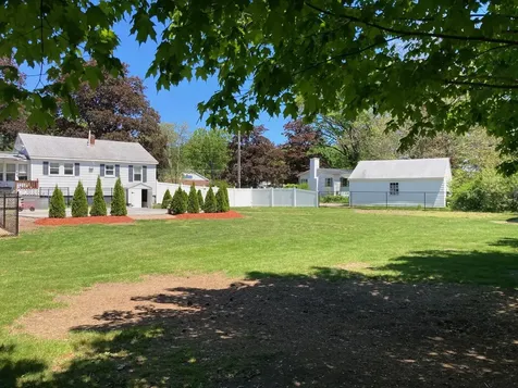 40 Railroad Avenue Seabrook NH 03874
