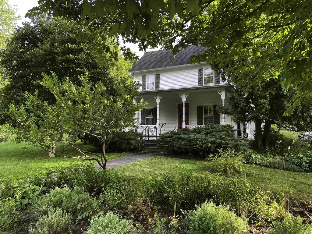 23 Mechanic Street Bennington VT 05257