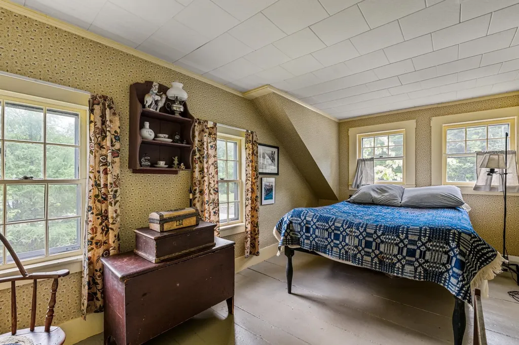 96 Lawrence Street Andover NH 03216