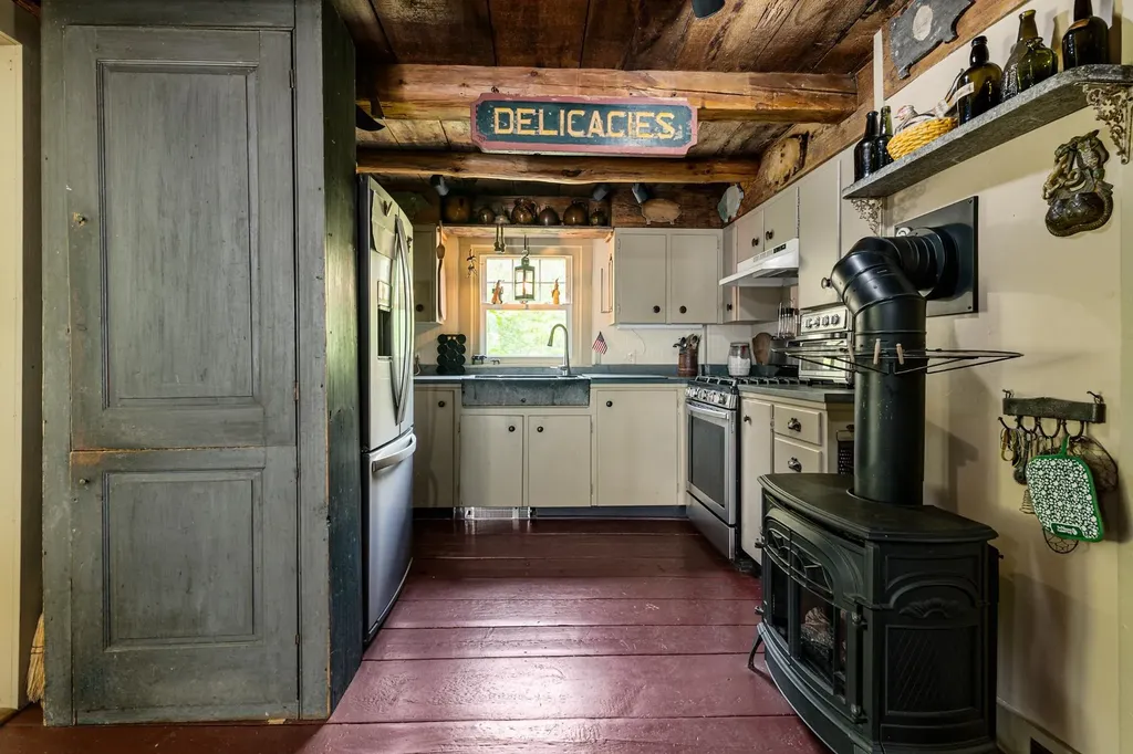 96 Lawrence Street Andover NH 03216