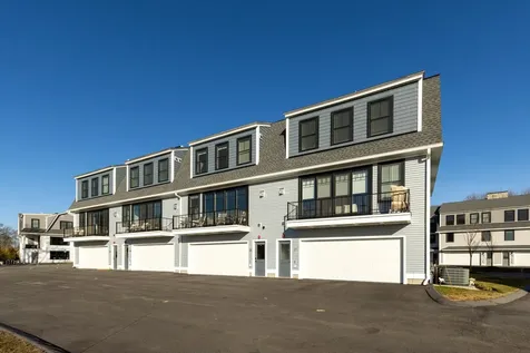 25 Little Bay Drive Dover NH 03820