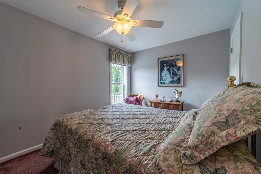 51 Hemlock Lane Danbury NH 03230