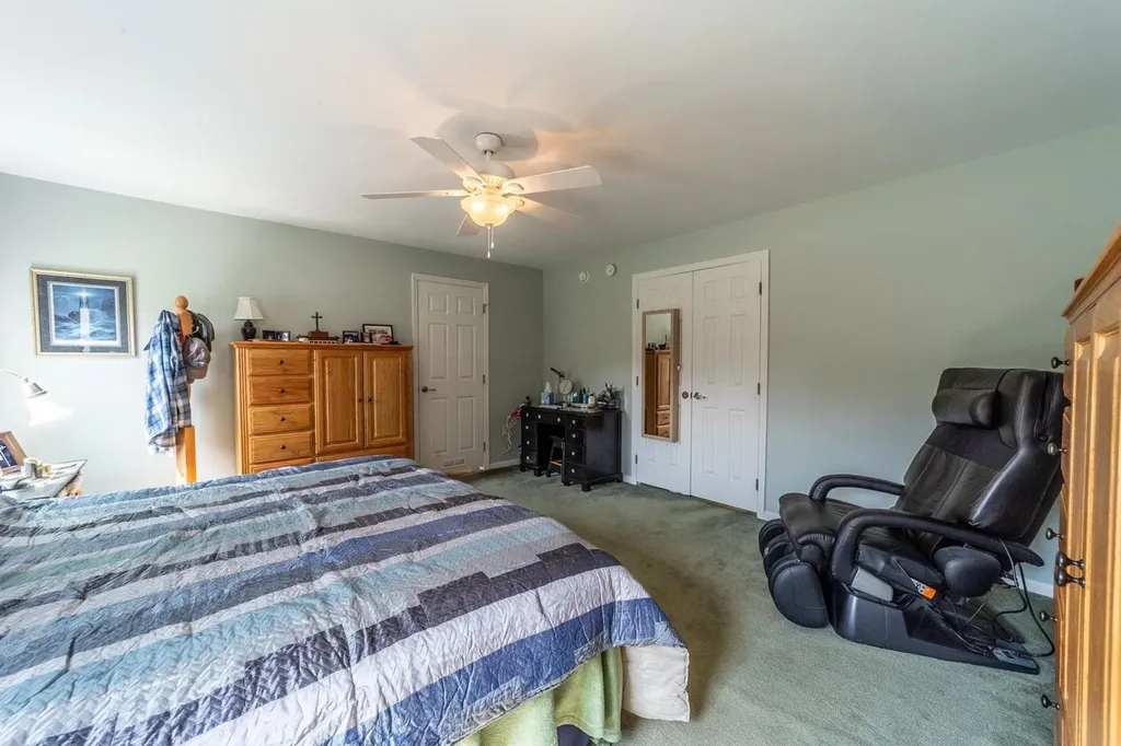 51 Hemlock Lane Danbury NH 03230