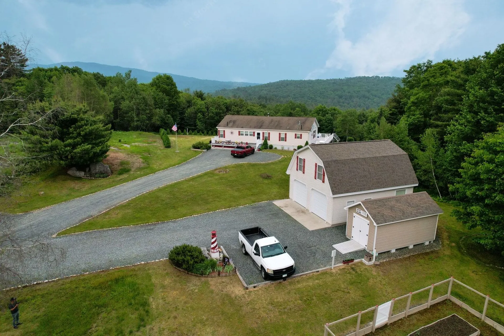 51 Hemlock Lane Danbury NH 03230