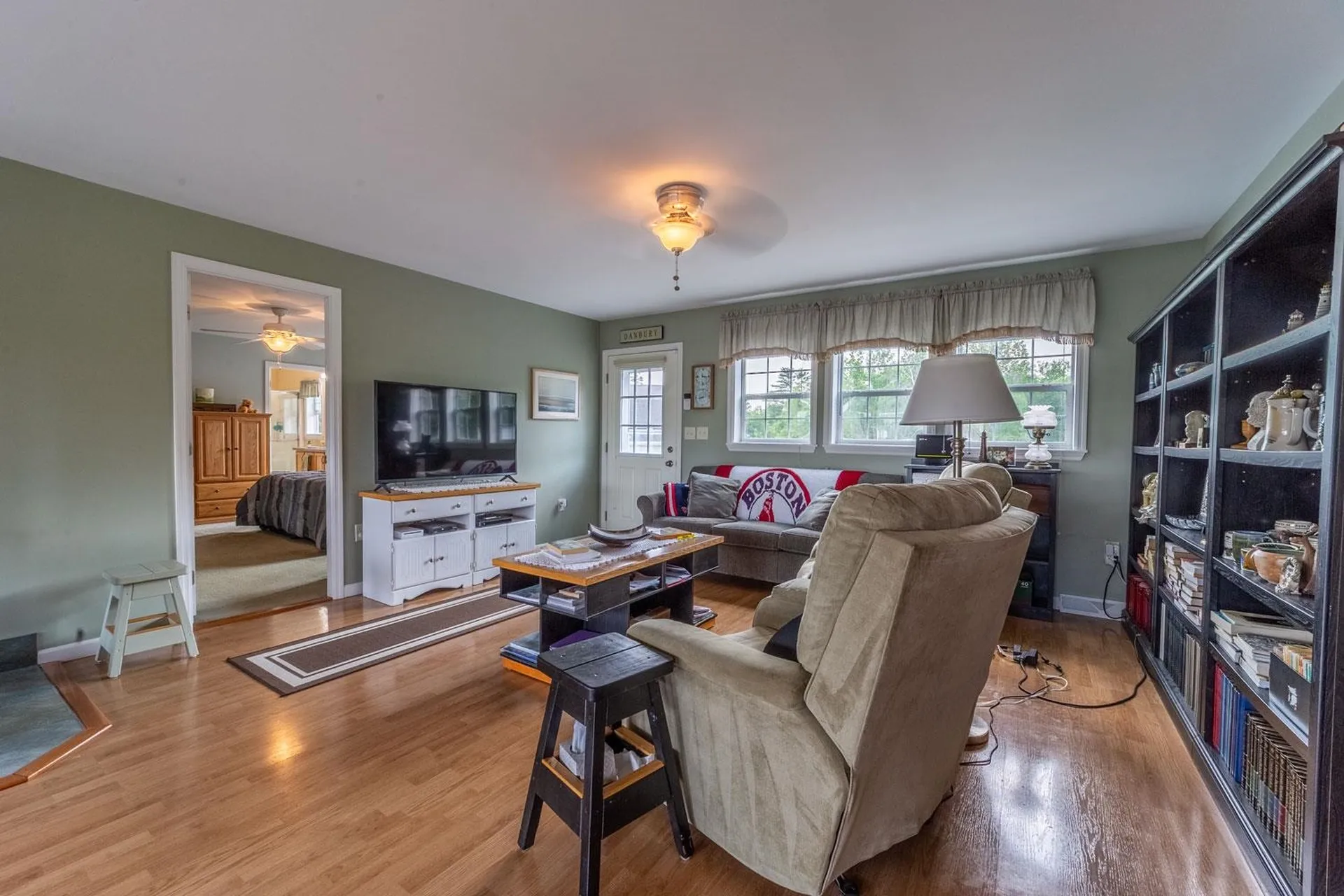 51 Hemlock Lane Danbury NH 03230