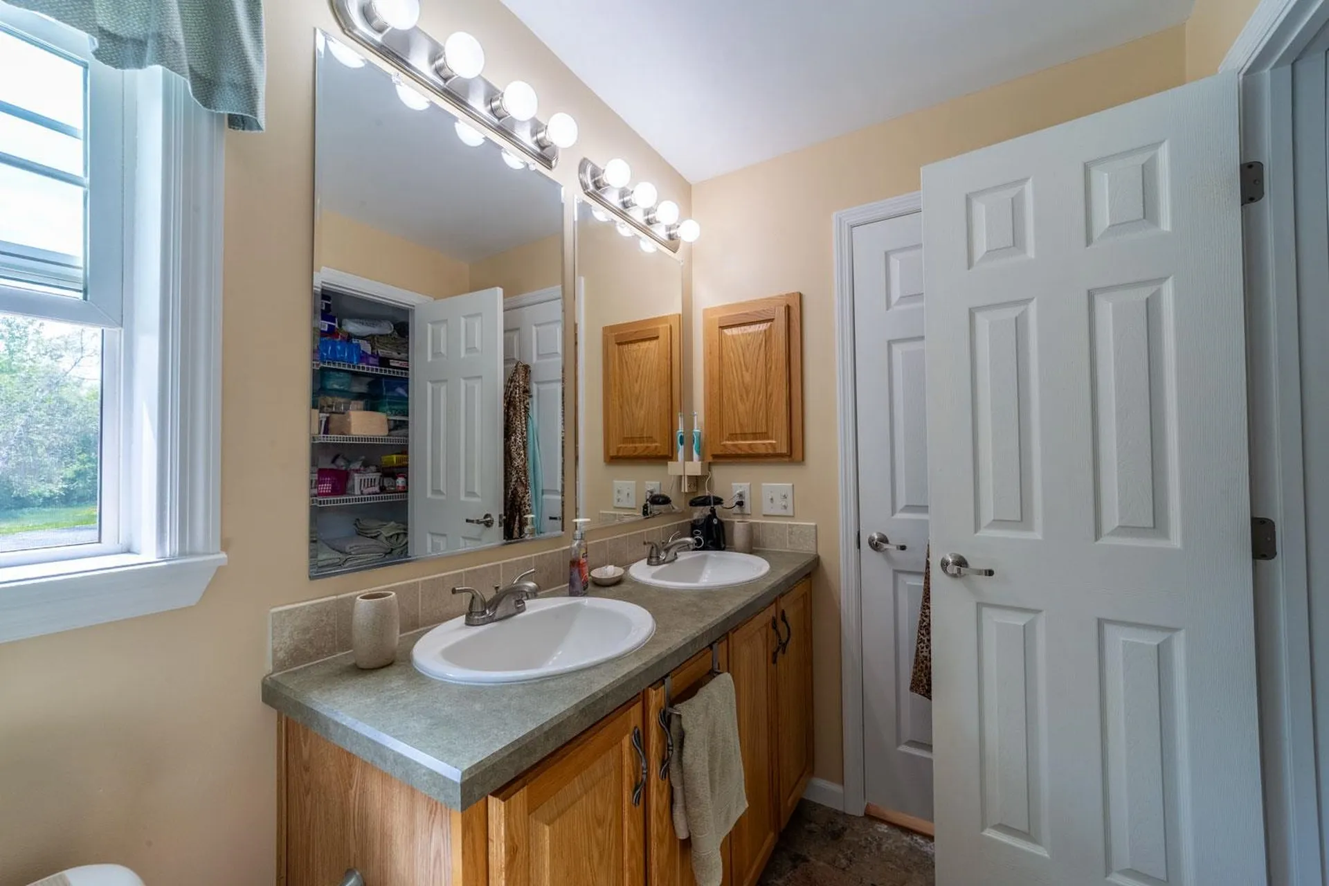 51 Hemlock Lane Danbury NH 03230