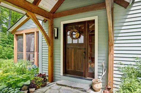 683 Reservoir Road Hartford VT 05001