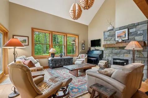 683 Reservoir Road Hartford VT 05001