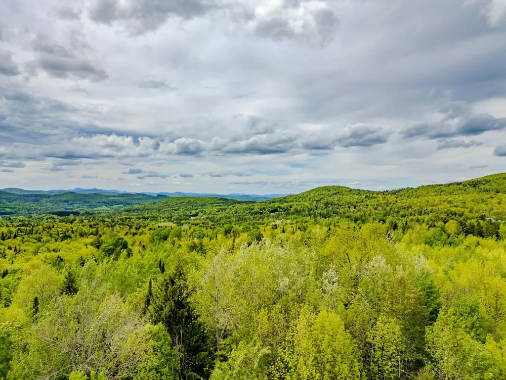 00 Vt Route 122 Sheffield VT 05866