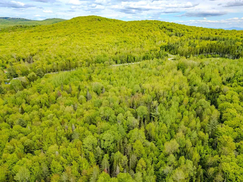 00 Vt Route 122 Sheffield VT 05866