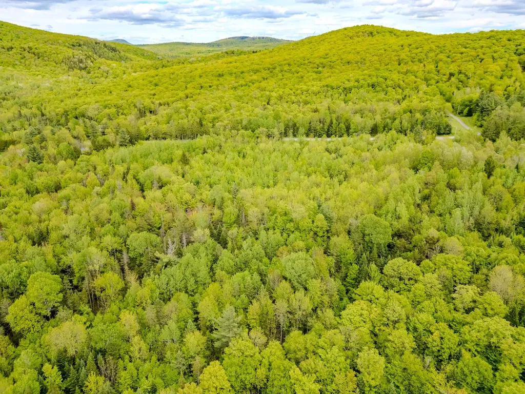 00 Vt Route 122 Sheffield VT 05866