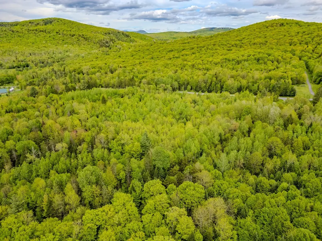 00 Vt Route 122 Sheffield VT 05866