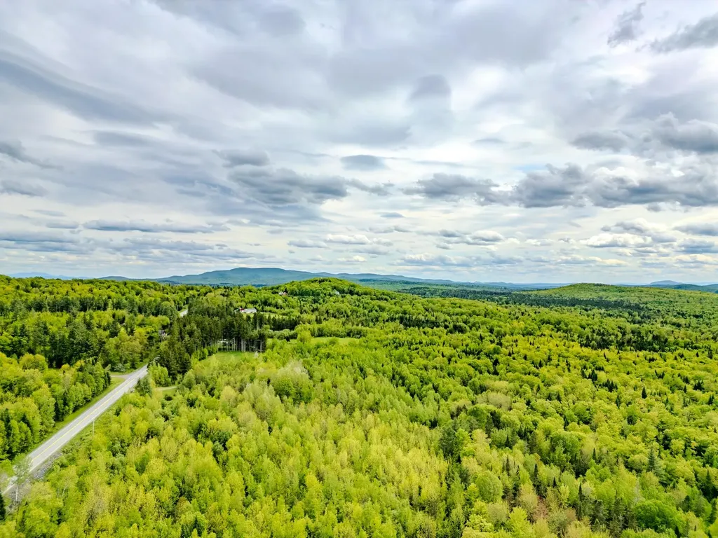 00 Vt Route 122 Sheffield VT 05866