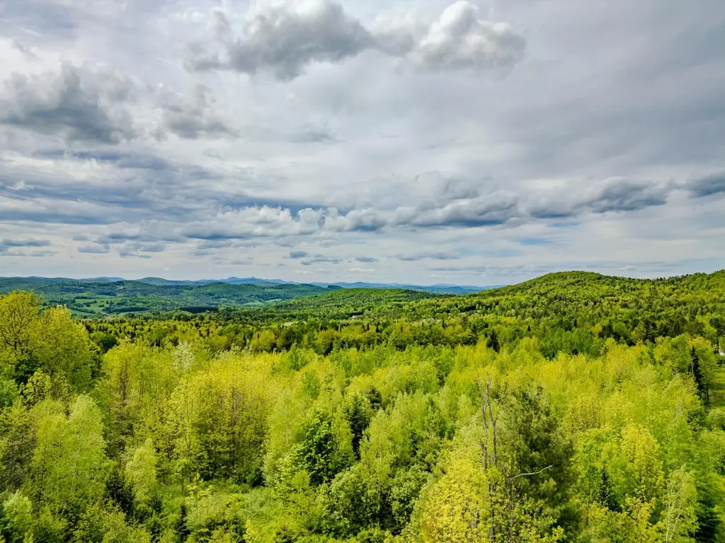 00 Vt Route 122 Sheffield VT 05866