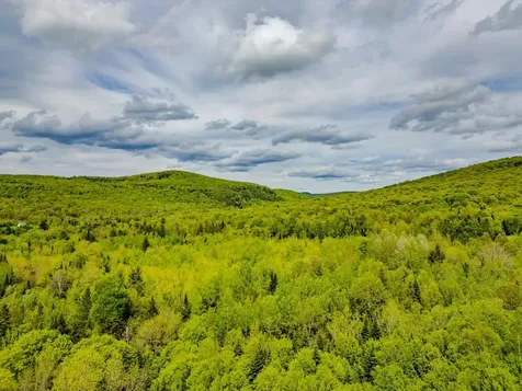 00 Vt Route 122 Sheffield VT 05866