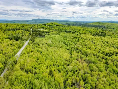 00 Vt Route 122 Sheffield VT 05866