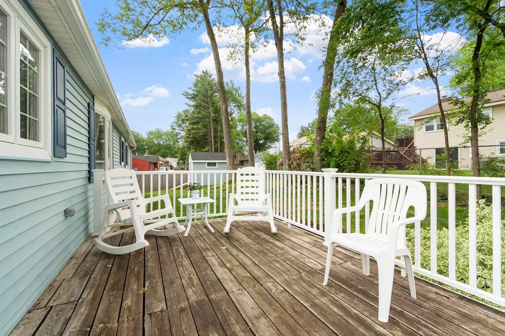 14 Doncaster Drive Nashua NH 03062