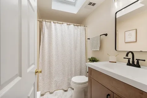 14 Doncaster Drive Nashua NH 03062