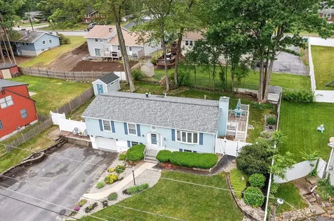 14 Doncaster Drive Nashua NH 03062