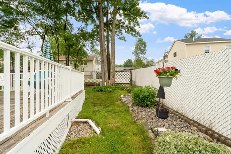 14 Doncaster Drive Nashua NH 03062