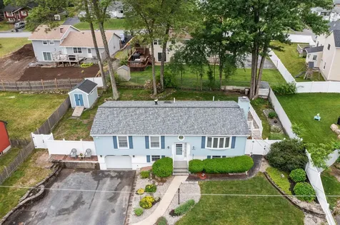 14 Doncaster Drive Nashua NH 03062