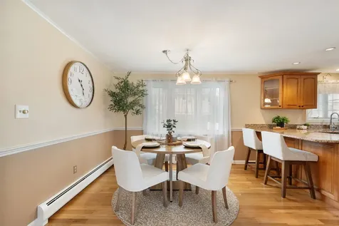 14 Doncaster Drive Nashua NH 03062