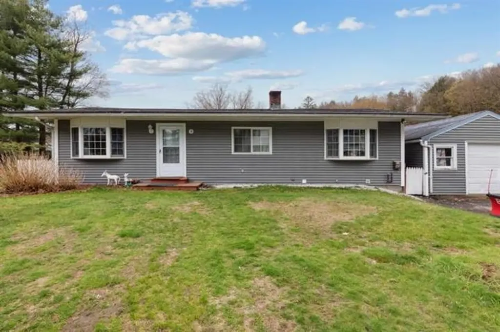 45 Chellis Street Hartford VT 05001