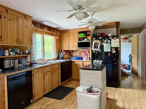 45 Chellis Street Hartford VT 05001