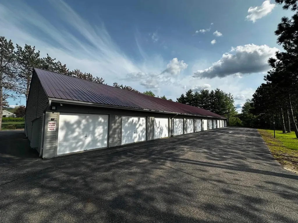 10 Meadowbrook Lane Gilford NH 03249