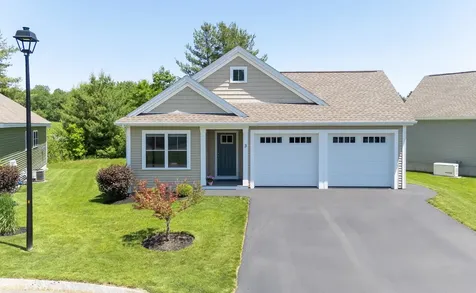 3 Paddock Circle Nashua NH 03062